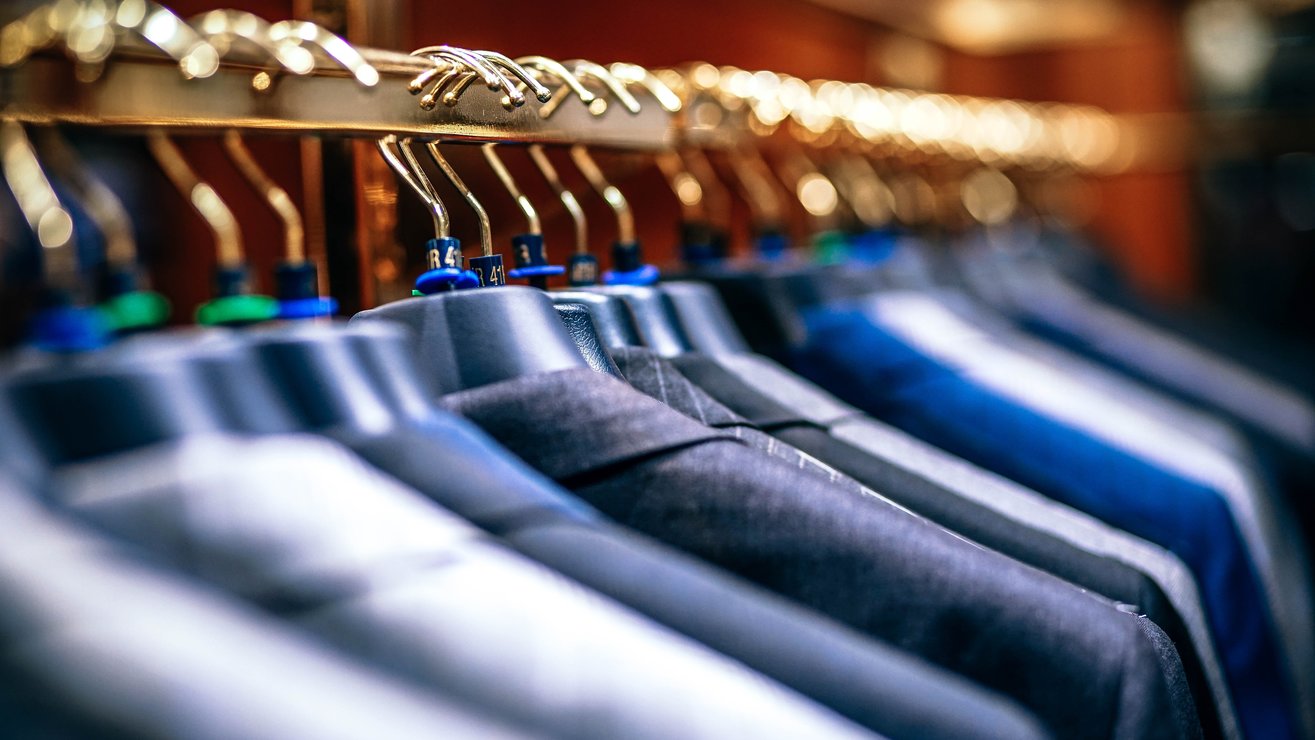 Bricks and clicks to omni-channel